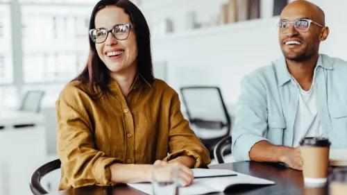 Blog Mitarbeiterbindung Bild Mann Frau